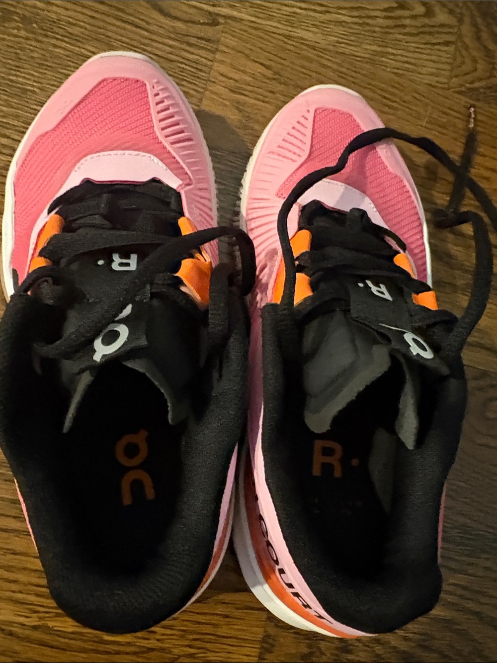 On Running Roger Pro Fire hard court Tennis Shoe - Picture 3 of 4